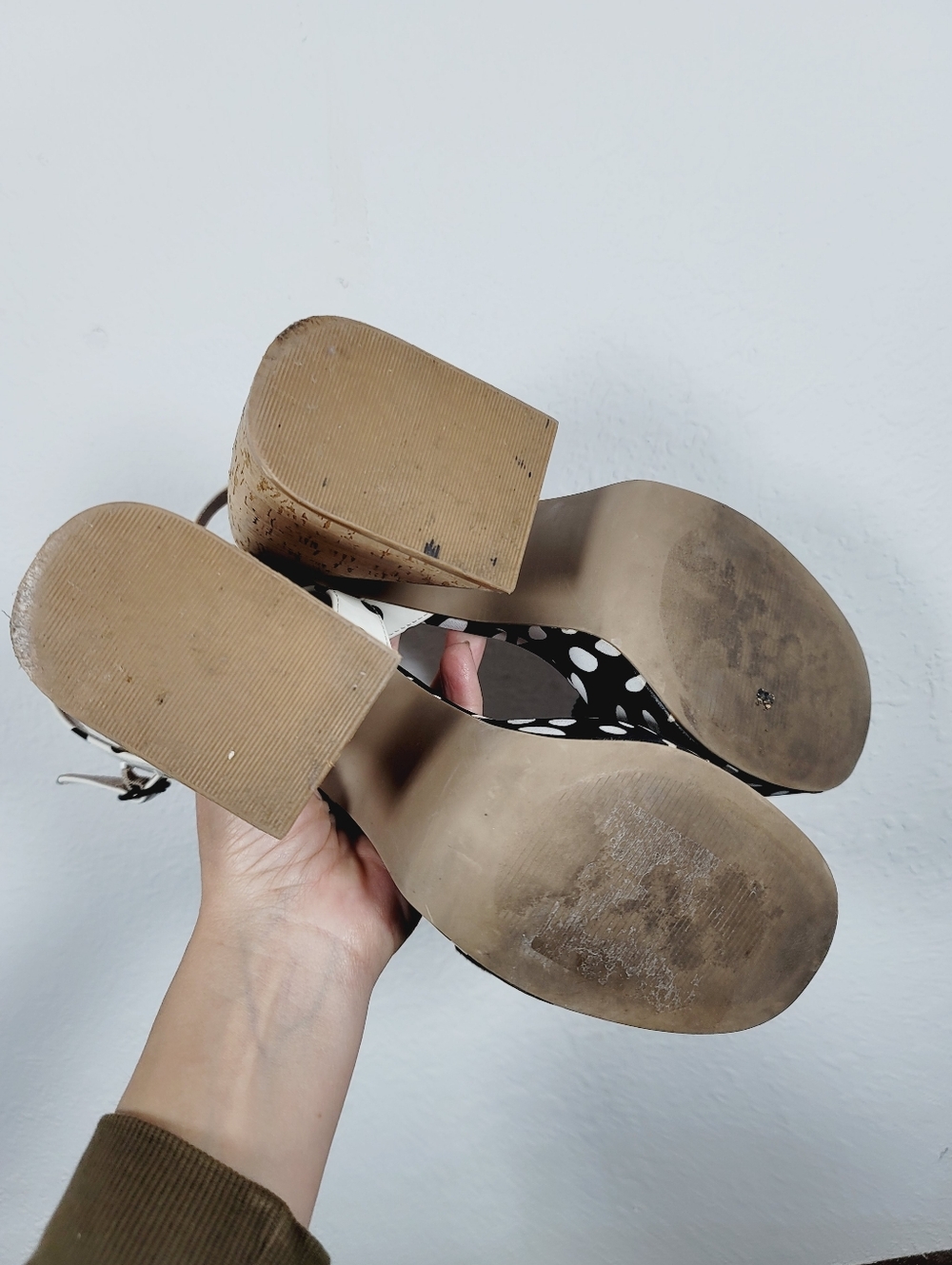 Betsey Johnson Sprite Sculpted Sandals, Size 8-8.5 - Picture 6 of 7
